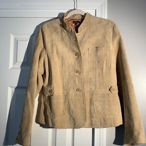 New frontier woman’s 100% leather suede jacket!